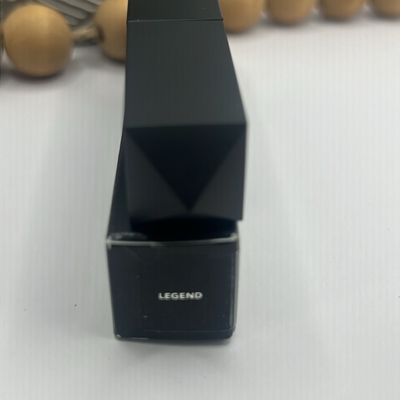 Haus Labs Glam Attack Liquid Shimmer Powder Eyeshadow (legend) - Picture 3 of 5